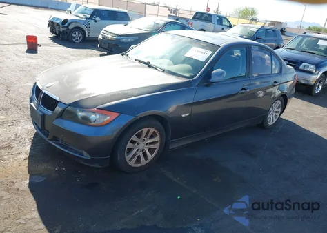 2007 BMW 328I z USA, uszkodzony, nr VIN WBAVA33557KX78544